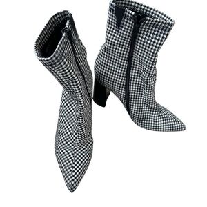 Jeffrey Campbell Houndstooth Print Siren Booties Size 7.5
